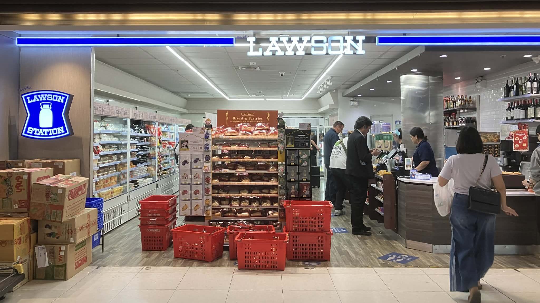 Lawson store near Gate 3 on Level 2 at Suvarnabhumi Airport (BKK), landmark for the free shuttle bus registration counter