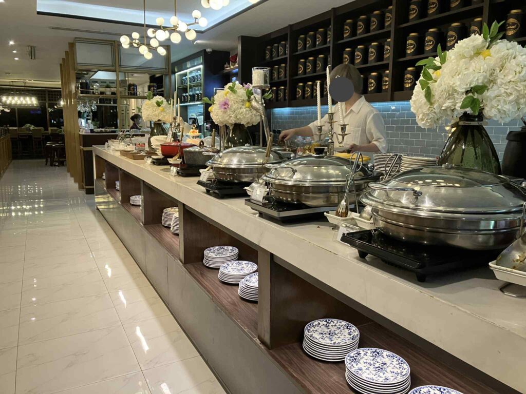 Don Mueang Airport Coral Lounge buffet food counter