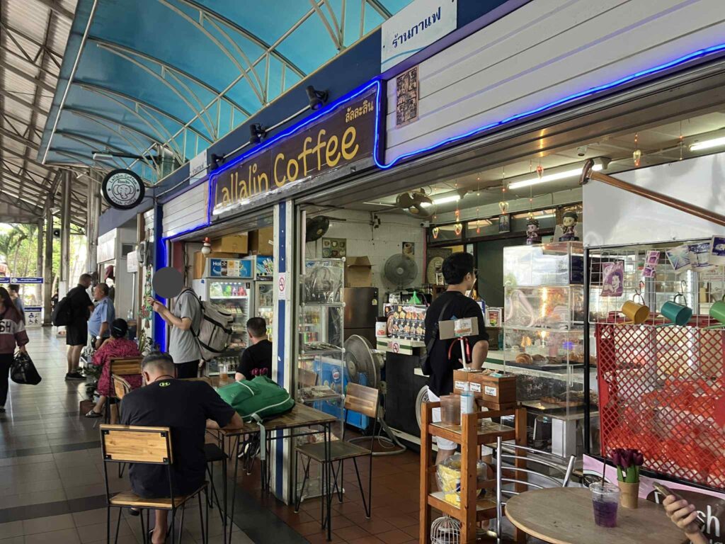 north pattaya bus terminal lallalin coffee cafe seating waiting area