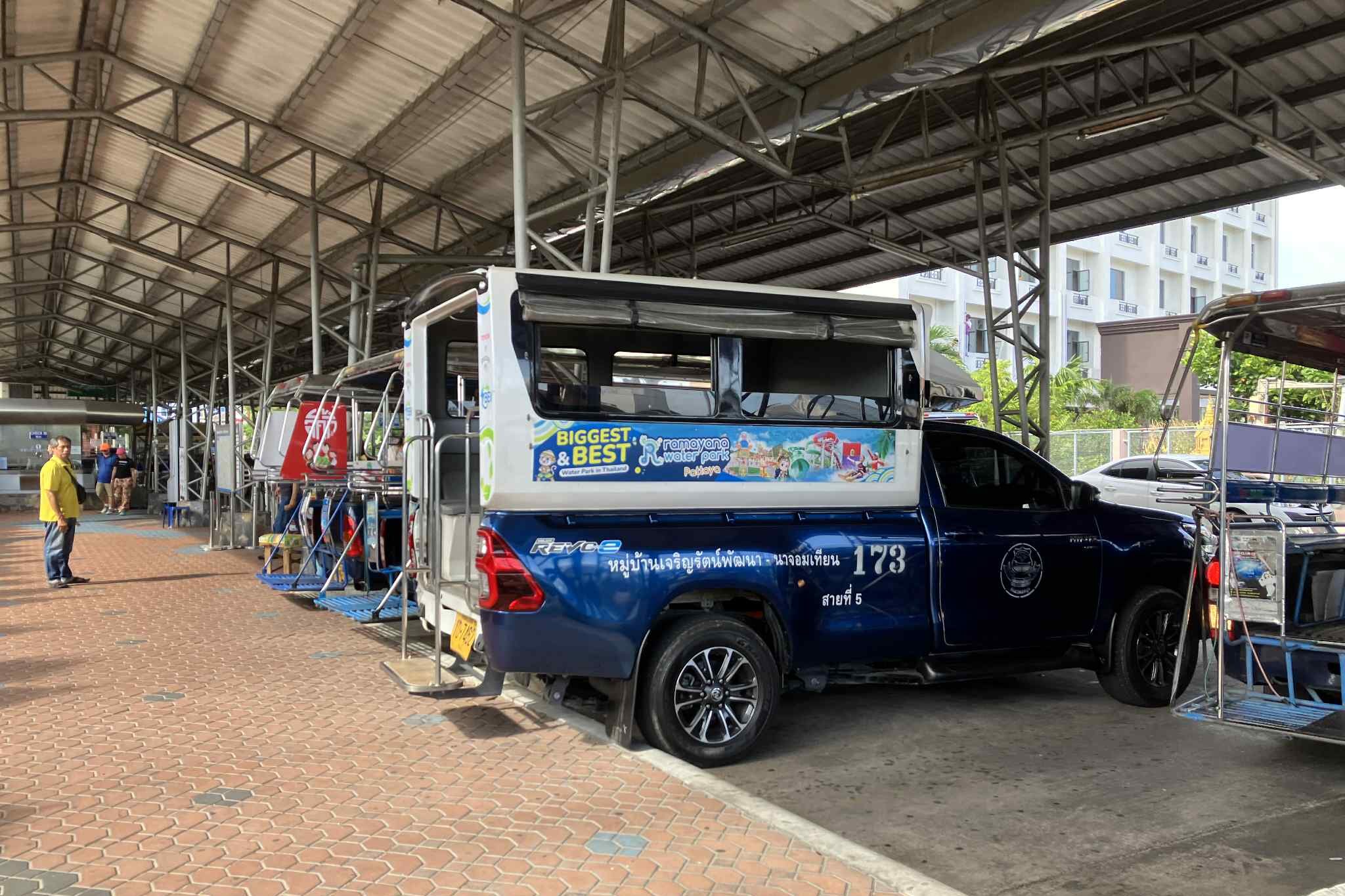 north pattaya bus terminal songthaew pickup shared taxi pattaya