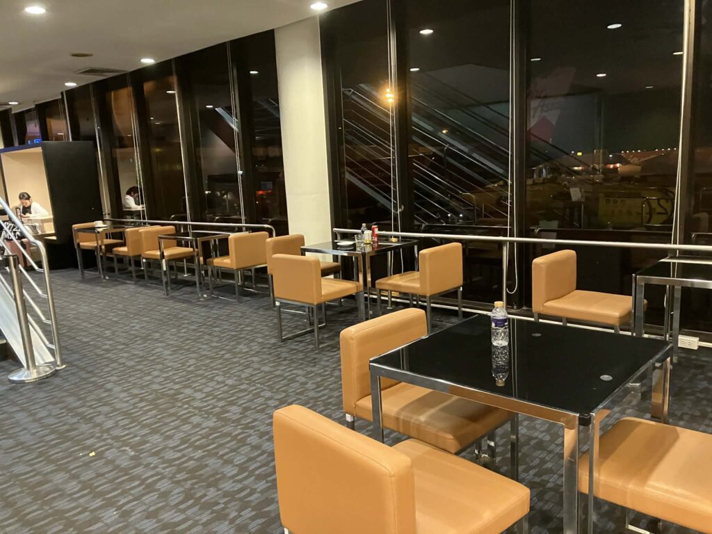 dmk miracle lounge lower floor window seating runway view